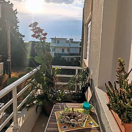 Leo's And Xerxes' Place Hotel 4*
