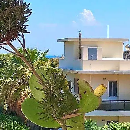 Leo's And Xerxes' Place 4* Rhodes City
