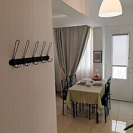 Leo's And Xerxes' Place 4* Rhodes City