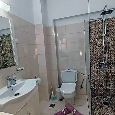 Leo's And Xerxes' Place 4* Rhodes City